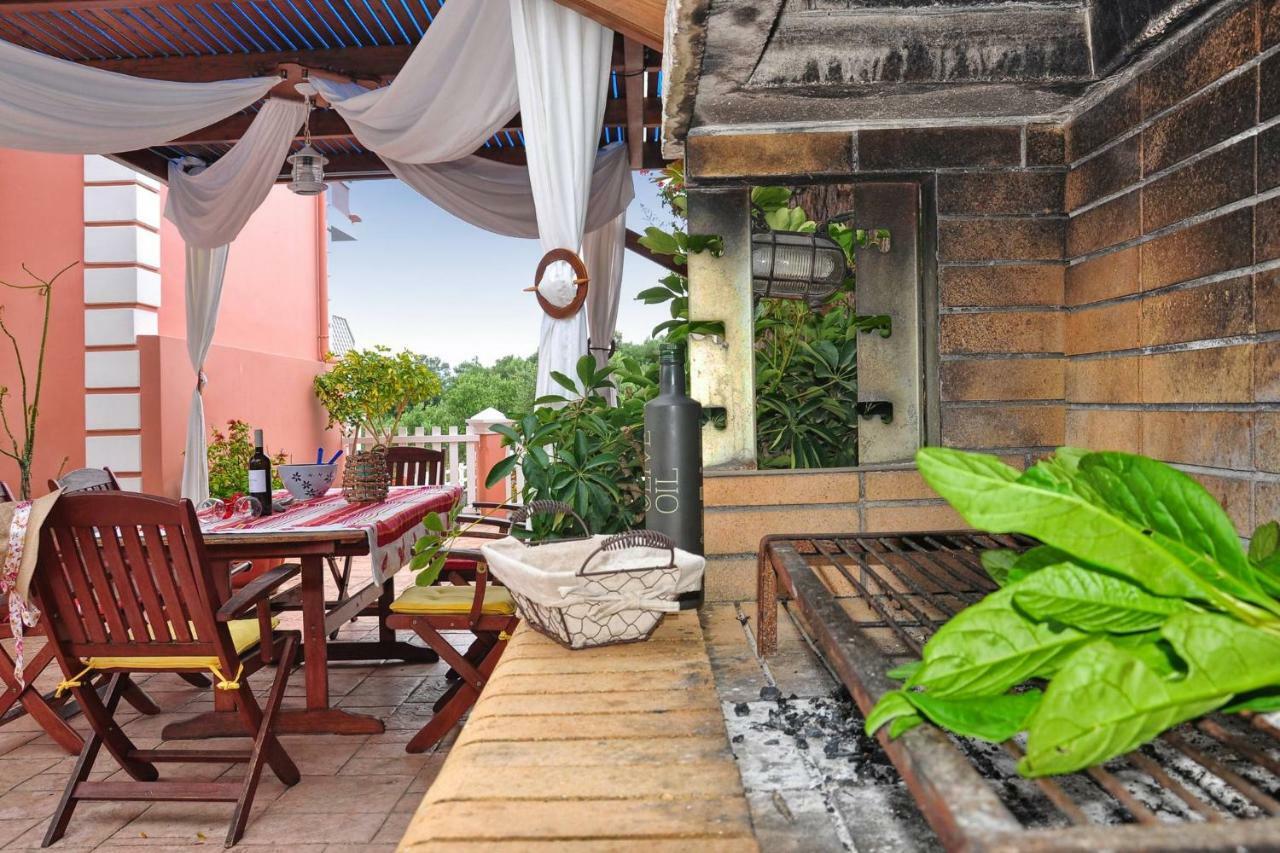 Angela Pool Apartments Агиос-Георгиос-Пагон Экстерьер фото